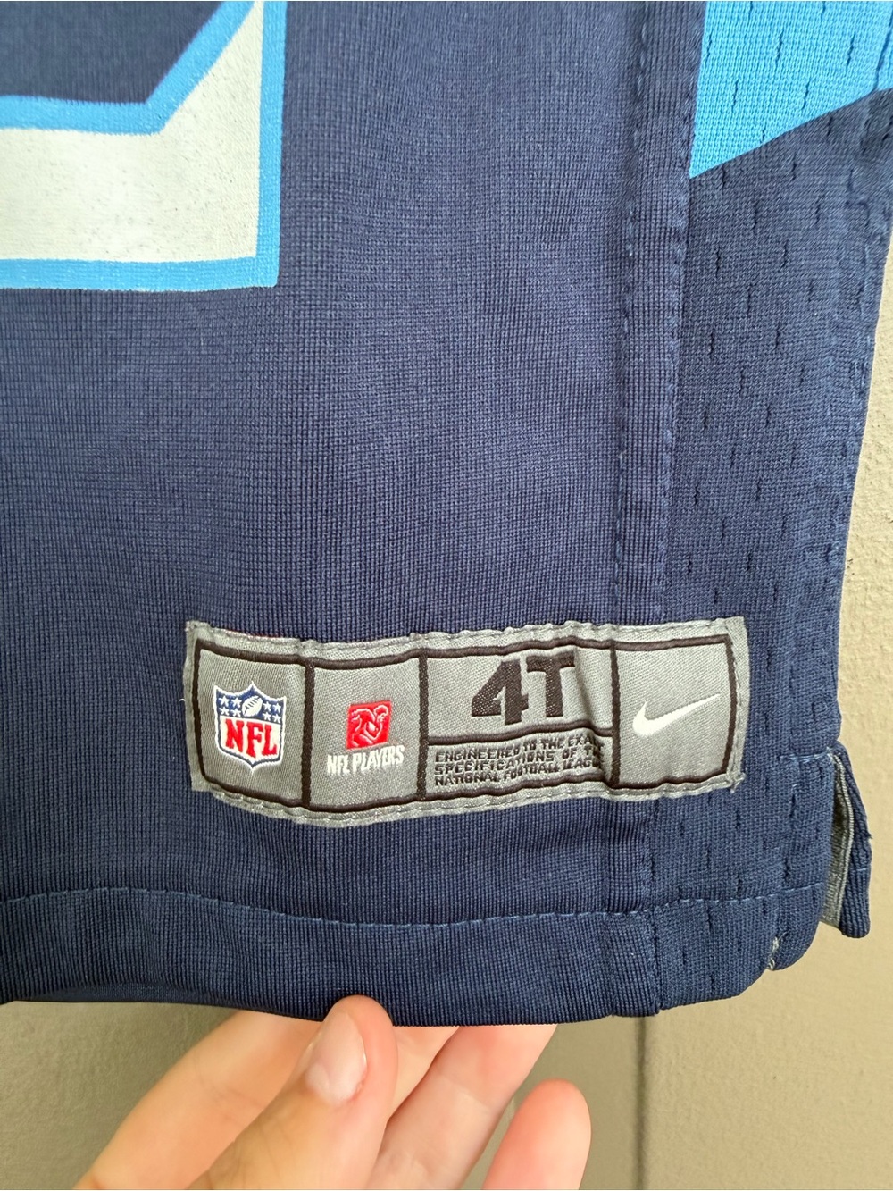 Nike Tennessee Titans Derrick Henry 22 NFL Football
Jersey Navy Toddler 4T Kids - Picture 4 of 5